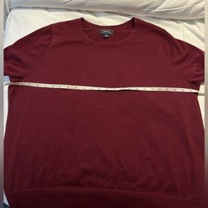 Lands End. Size 2x (20/22). Maroon short sleeve sweater.
